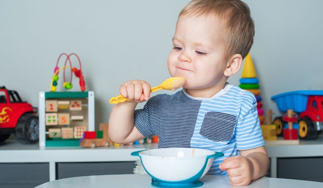 Feeding & Care Essentials for Toddlers: Expert Answers & Common Mistakes
